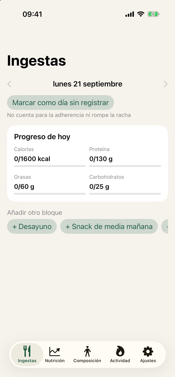 Pestaña Ingestas de la app para iPhone recién instalada: el progreso del día a cero, sin ninguna comida, y botones para añadir un bloque como «+ Desayuno».