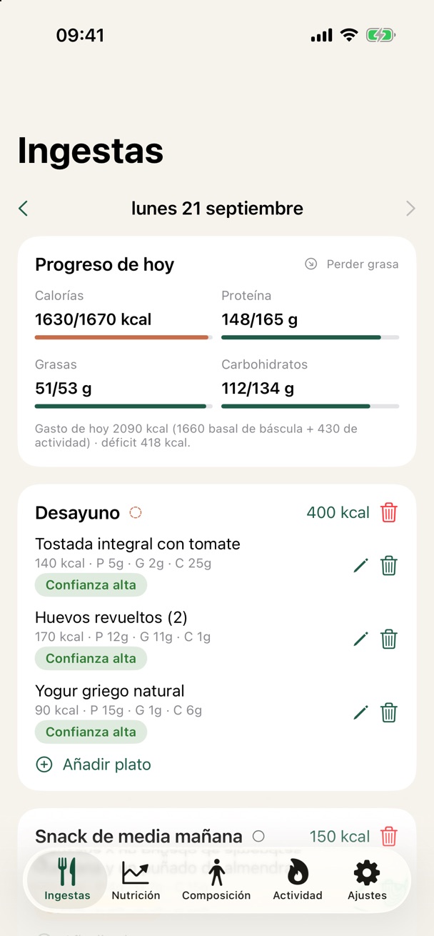 Pestaña Ingestas de la app, con datos de ejemplo: el progreso del día (1630 de 1670 kcal) y el bloque Desayuno con tres platos.